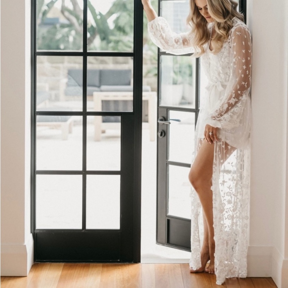 Le Rose Lace Robe and Satin Slip